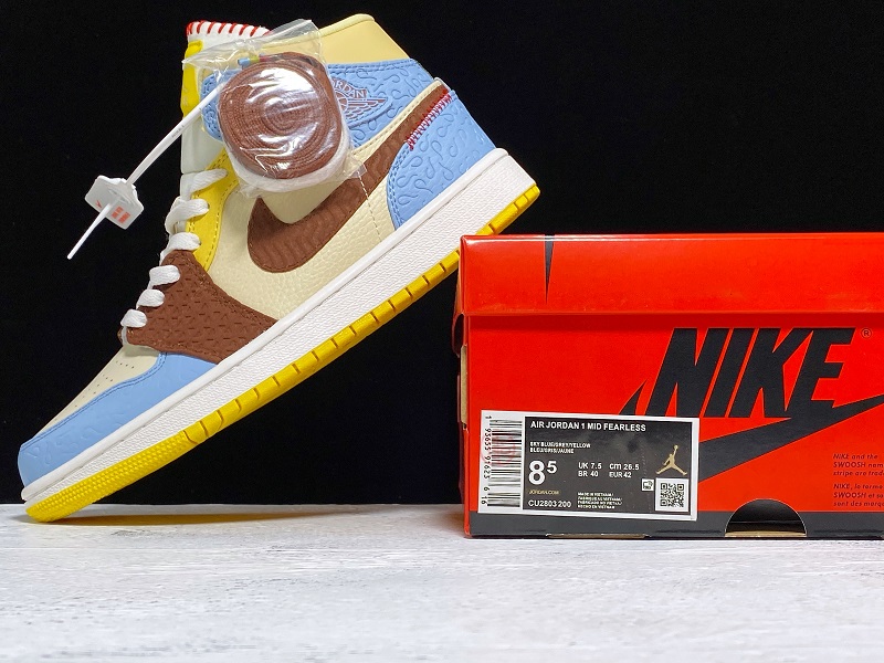 Air Jordan 1 Mid Fearless AJ1